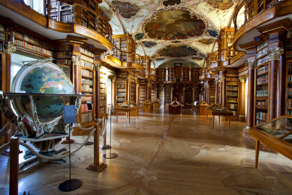 Biblioteca da Abadia de St. Gallen, Suíça