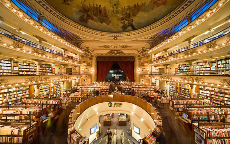 2 das Livrarias mais bonitas do Mundo são portuguesas As 16 Livrarias mais bonitas do Mundo