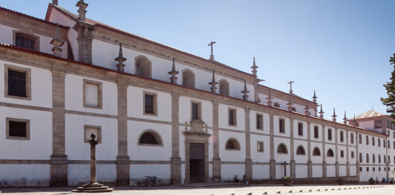 Santuários de Portugal: 12 Lugares Sagrados Santuários de Portugal: 12 Lugares Sagrados