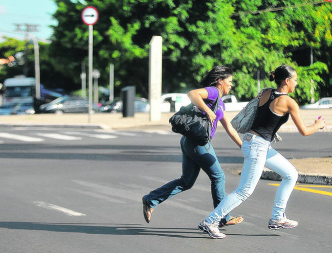 10 características do português comum 10 características do português comum
