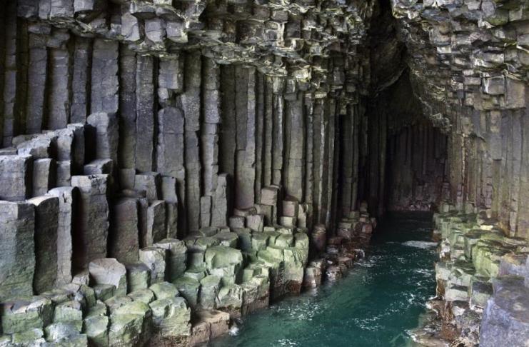 As 15 cavernas mais bonitas do mundo: uma é portuguesa As 15 cavernas mais bonitas do mundo: uma é portuguesa