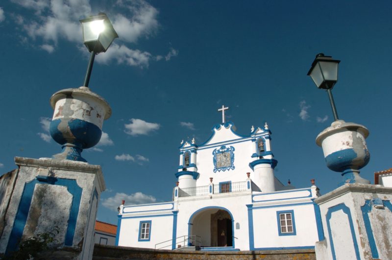 As espantosas lendas dos lugares santos em Portugal As espantosas lendas dos lugares santos em Portugal