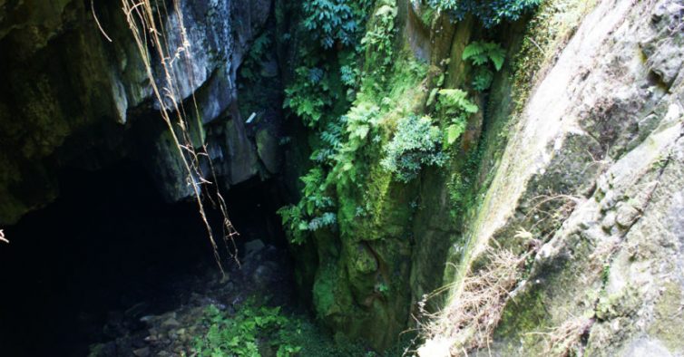 As 12 grutas mais bonitas de Portugal As 12 grutas mais bonitas de Portugal