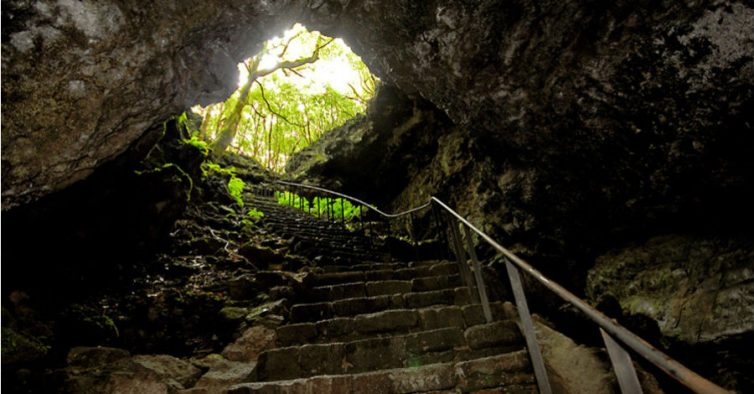 As 12 grutas mais bonitas de Portugal As 12 grutas mais bonitas de Portugal