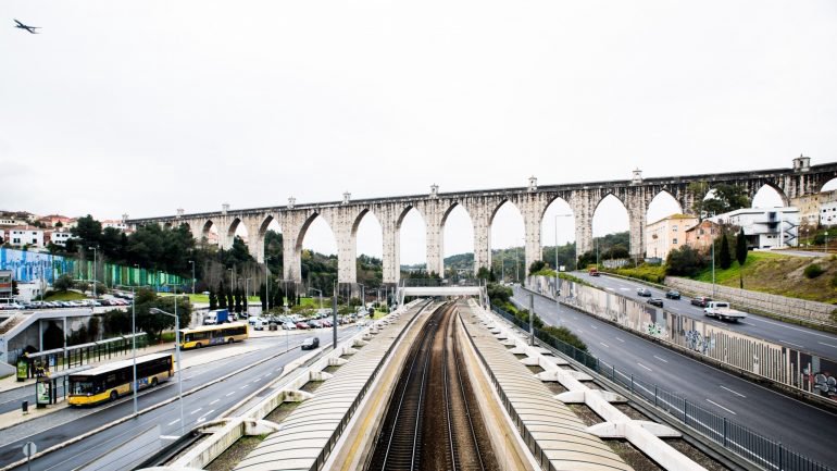 Portugal tem quatro dos Arcos e Aquedutos mais bonitos do mundo Arcos e Aquedutos mais bonitos do mundo