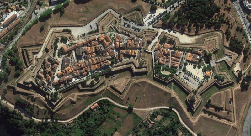 Portugal tem 2 das mais incríveis cidades cercadas por muralhas As mais incríveis cidades cercadas por muralhas