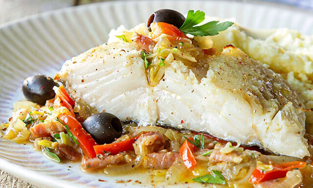 3 receitas de bacalhau assado no forno irresistíveis