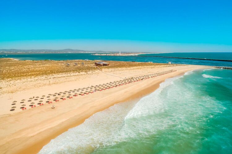 Praia Da Barreta Na Ilha Deserta Um Para So Secreto No Algarve