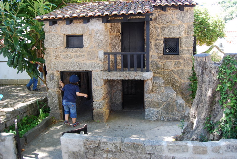 Portugal dos Pequenitos, viagem à infância Portugal dos Pequenitos, viagem à infância