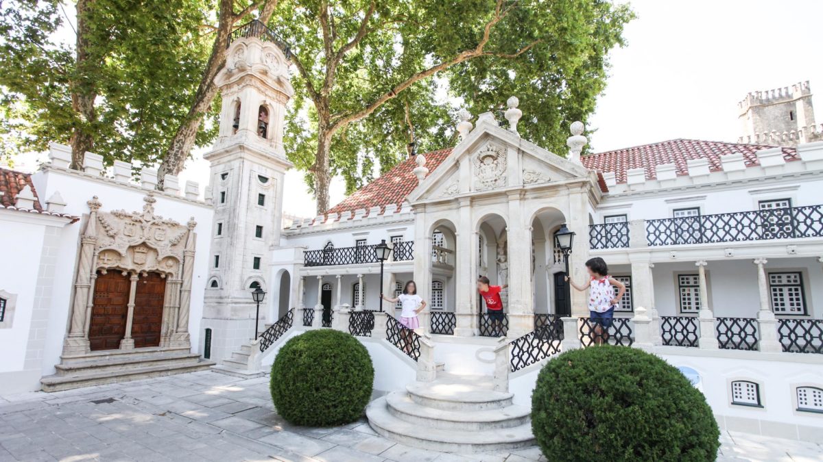 Portugal Dos Pequenitos Viagem A Infancia Ncultura