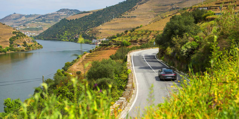 As mais bonitas estradas de Portugal para viajar de carro