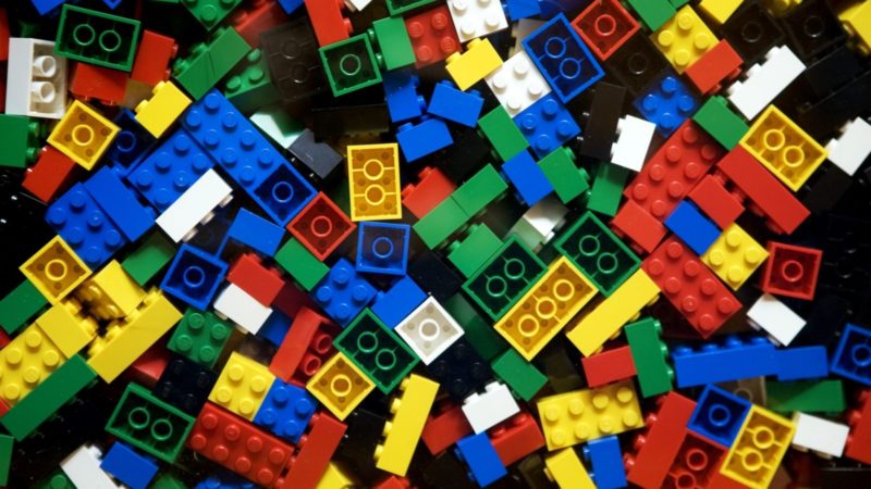 Lego, o tijolo mais famoso do mundo faz hoje 60 anos Lego, o tijolo mais famoso do mundo faz hoje 60 anos