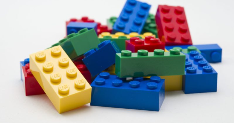 Lego, o tijolo mais famoso do mundo faz hoje 60 anos Lego, o tijolo mais famoso do mundo faz hoje 60 anos