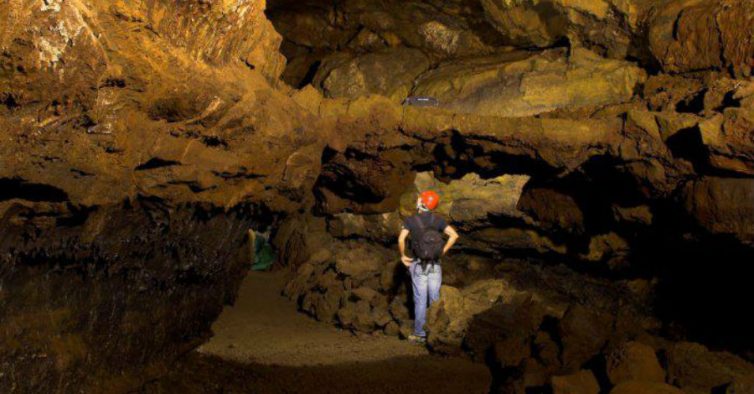 As 12 grutas mais bonitas de Portugal