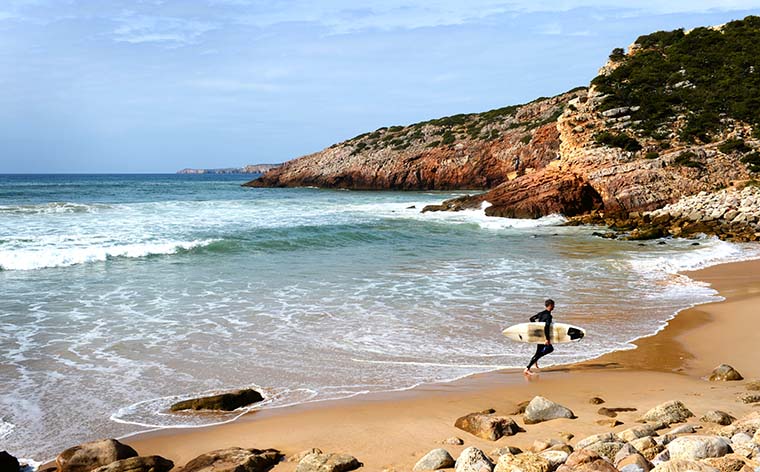 As 16 melhores praias secretas do Algarve