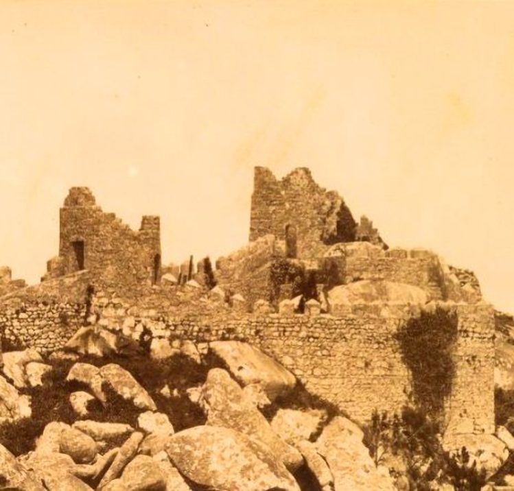 A História do Castelo dos Mouros