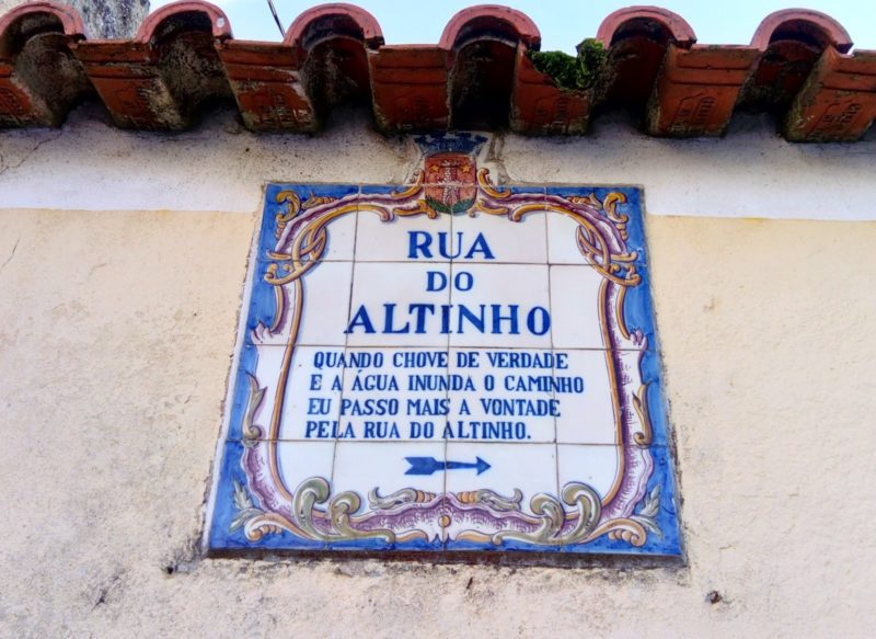 A Aldeia Portuguesa com um poema em cada esquina