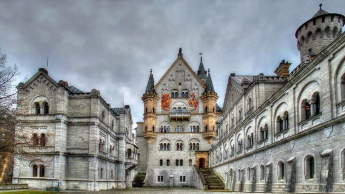 Castelo de Neuschwanstein - 30 Lugares Famosos do Mundo