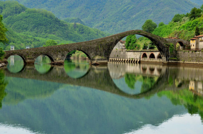Ponte Della Maddalena, Borgo A Mozzano, Itália