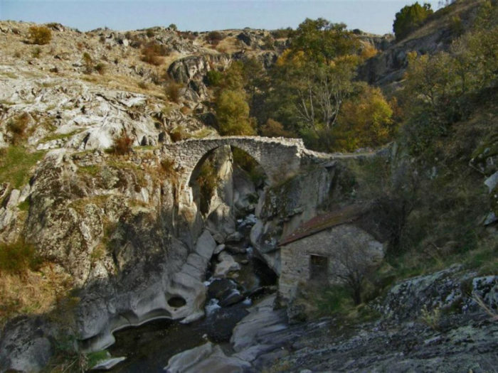 Ponte Vila Zovic, Mariovo, Macedônia