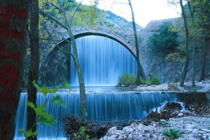 Ponte de Palaiokaria, Grécia
