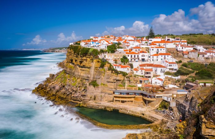Duas das 26 incríveis localidades à beira do precipício são portuguesas
