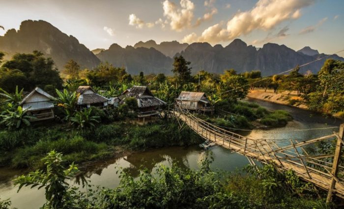 Portugal tem duas das 27 aldeias saídas de contos de fadas Vang Vieng, Laos