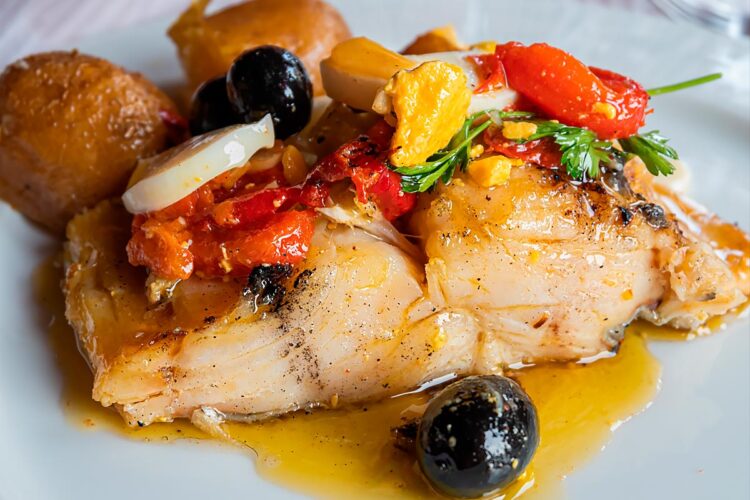 Em Portugal come-se muito bacalhau. Porquê?