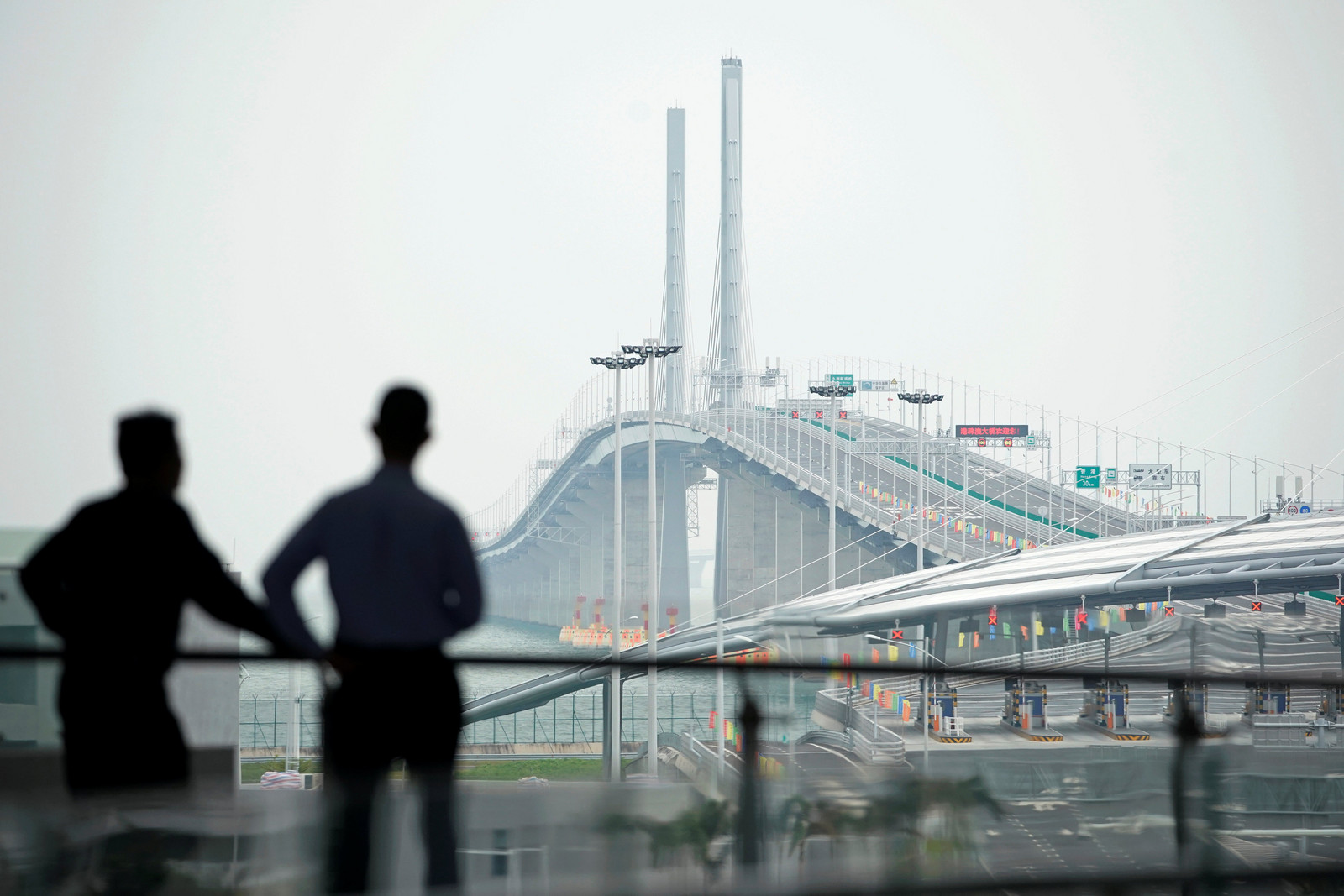 Espantosas imagens da maior ponte do mundo que liga Hong Kong a Macau