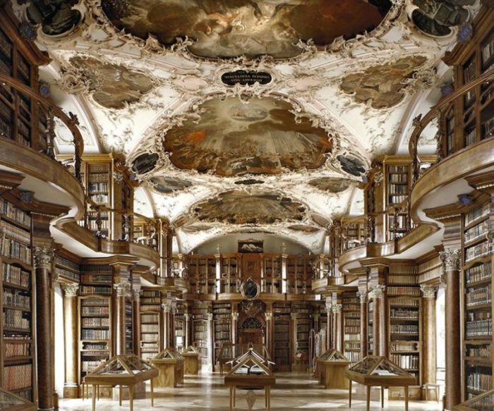 São portuguesas duas das 41 bibliotecas mais belas do mundo Biblioteca da Abadia de São Galo, Gallen, Suíça