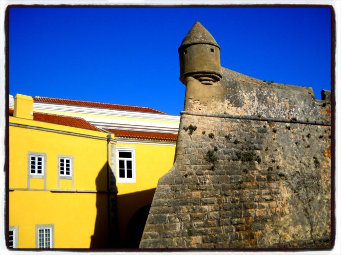 Dom Diogo de Menezes: Heróis & Traidores em Cascais Dom Diogo de Menezes