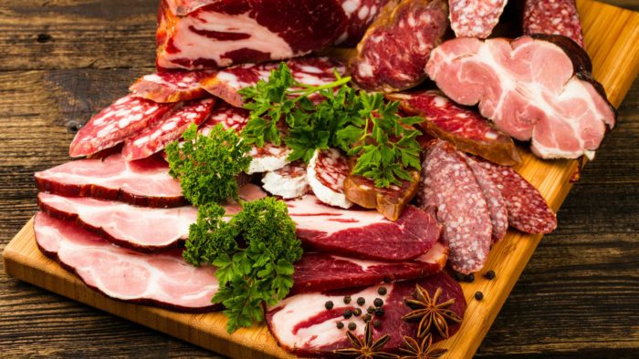 Saúde: 6 alimentos que provocam cancro e que provavelmente tem na sua mesa alimentos que provocam cancro