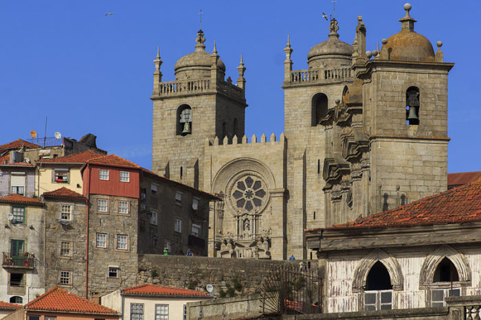 5 igrejas no Porto que tem mesmo de visitar