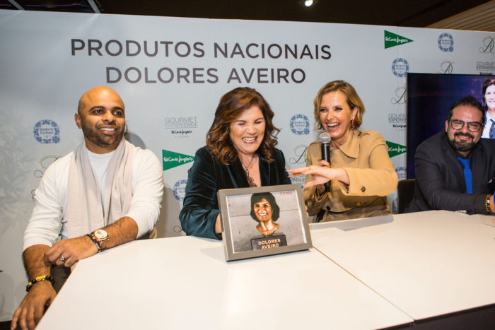 Mãe de Cristiano Ronaldo lança marca de vinhos e azeites Mãe de Cristiano Ronaldo lança marca de vinhos e azeites