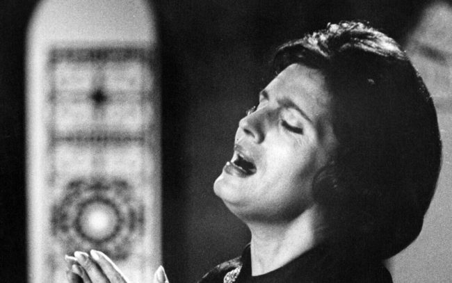Recordar Amália Rodrigues 20 anos depois Recordar Amália Rodrigues 20 anos depois