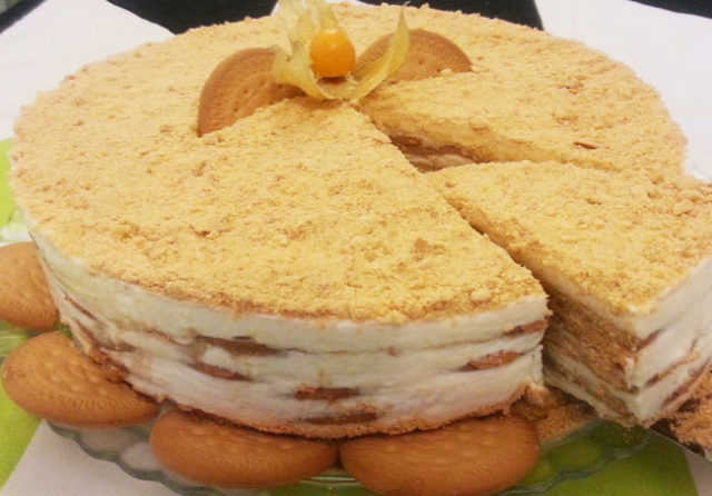 11 receitas de Bolo de Bolacha tradicional muito fáceis