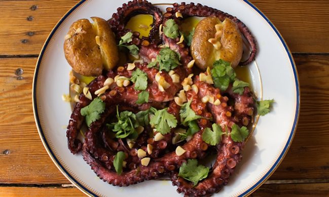 Polvo à Lagareiro e no forno