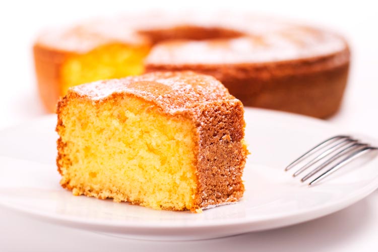 Bolo de Iogurte Húmido e fofinho: Receita simples