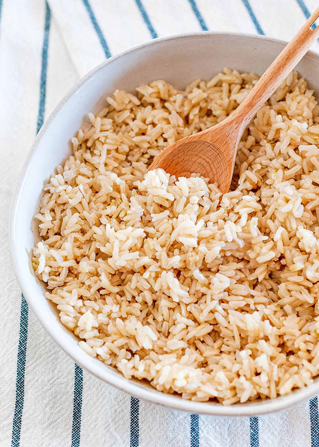 10 erros comuns ao cozinhar arroz: o que deve evitar fazer erros comuns ao cozinhar arroz