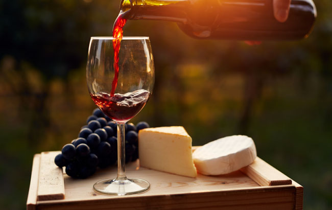 vinho tinto ou branco faz bem à saúde