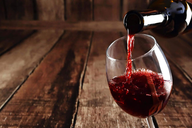 vinho tinto pode ajudar no tratamento da osteoporose