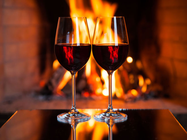 15 razões para beber vinho tinto diariamente 15 benefícios do vinho tinto