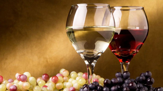 Vinho tinto ou branco? Qual o melhor para acompanhar comida picante? acompanhar comida picante