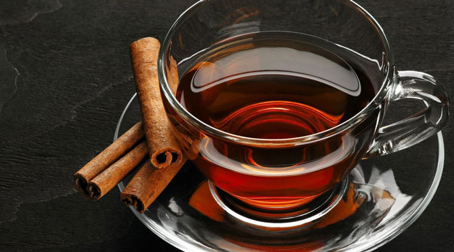 beber chá de canela