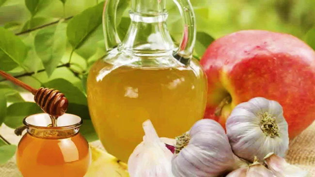 Alho, mel e vinagre de maçã: a receita que trata muitas doenças mel e vinagre de maçã