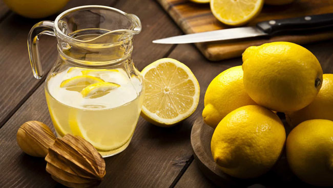 tomar mel com limão