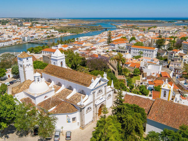 localidades no litoral português convidam à poesia