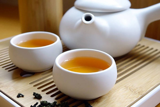 benefícios surpreendentes do chá de açafrão