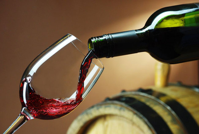 30 razões para beber vinho tinto