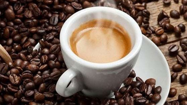 quantos cafés pode beber por dia